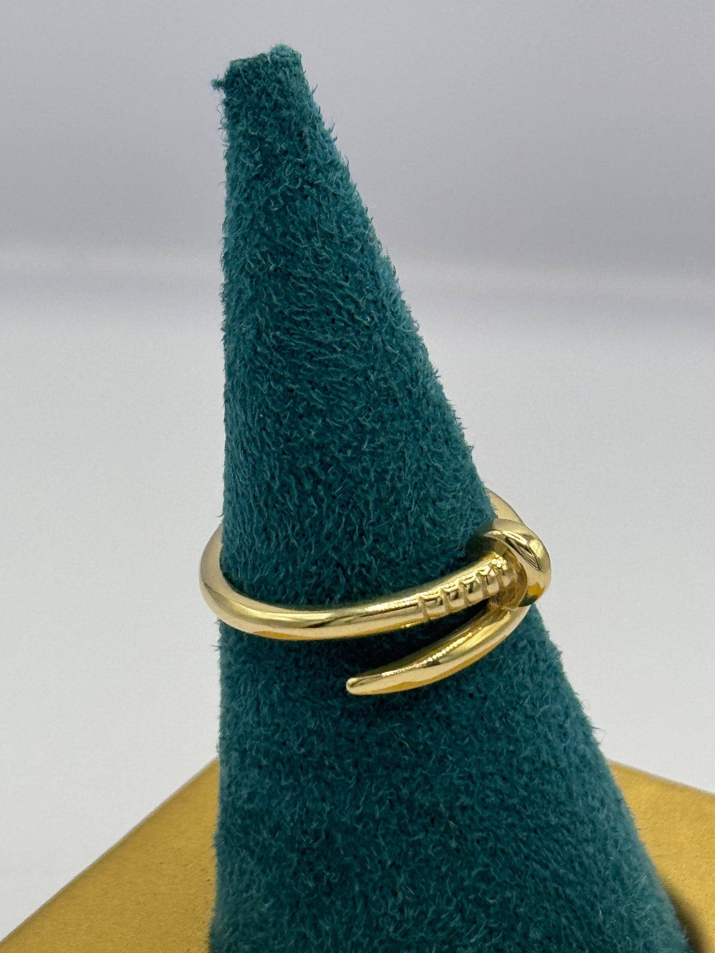 Mens 14k Gold Nail Ring 7.5