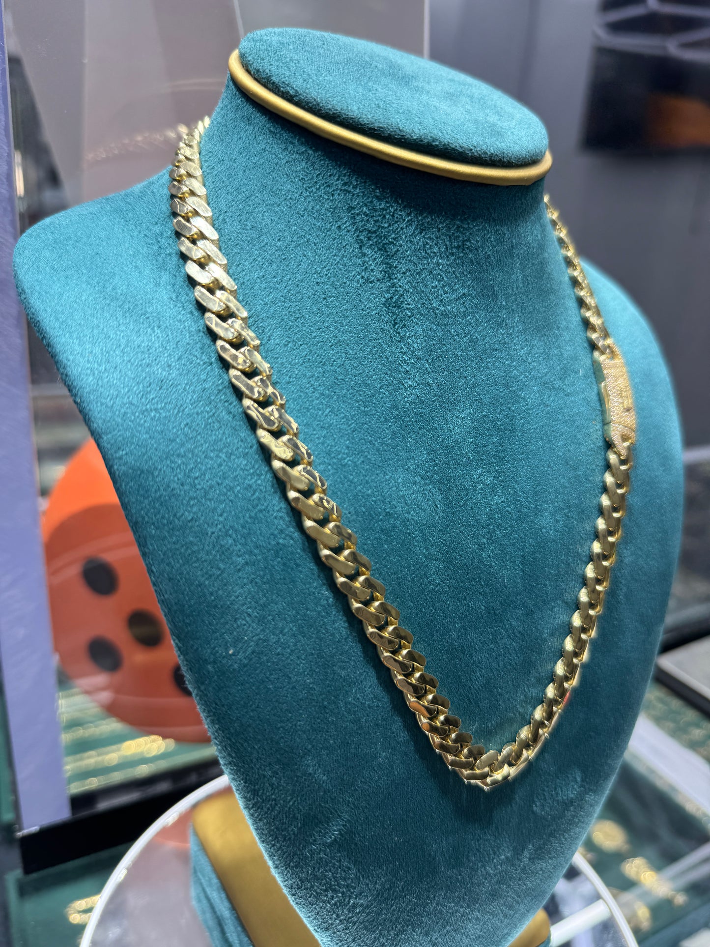 14K Gold 9mm Hollow Dubai Chain – 20” (Men’s)