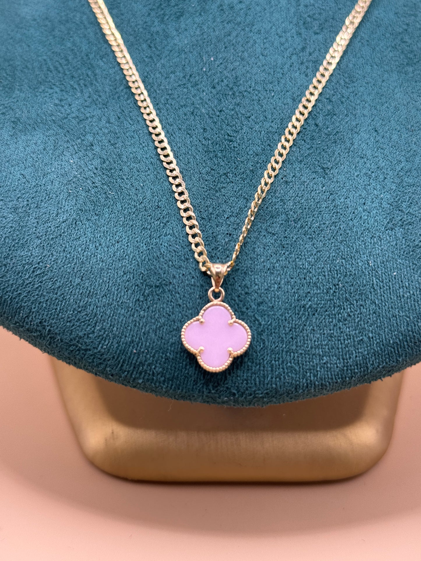 14k gold clover necklace flat Cuban link 18” long