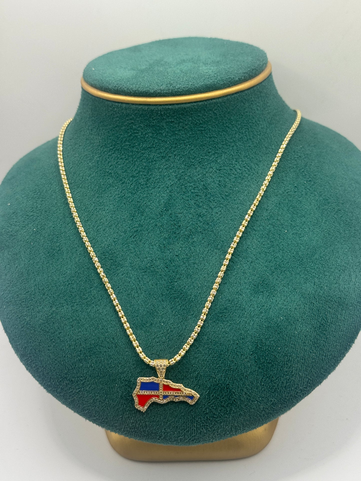 14K Gold Ice Chain – 20” with Dominican Flag Pendant (2.1mm) unisex