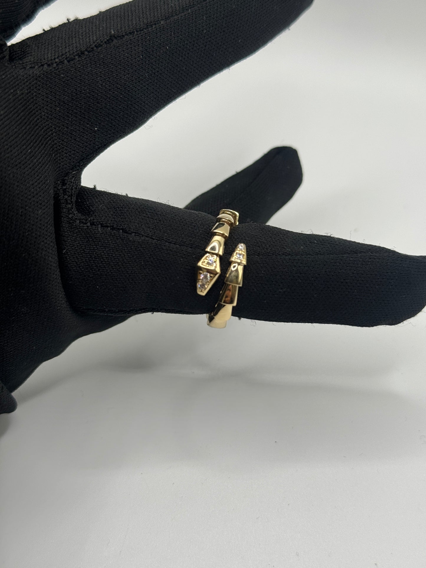 14k gold serpentine ring 14k gold size 7 unisex ring