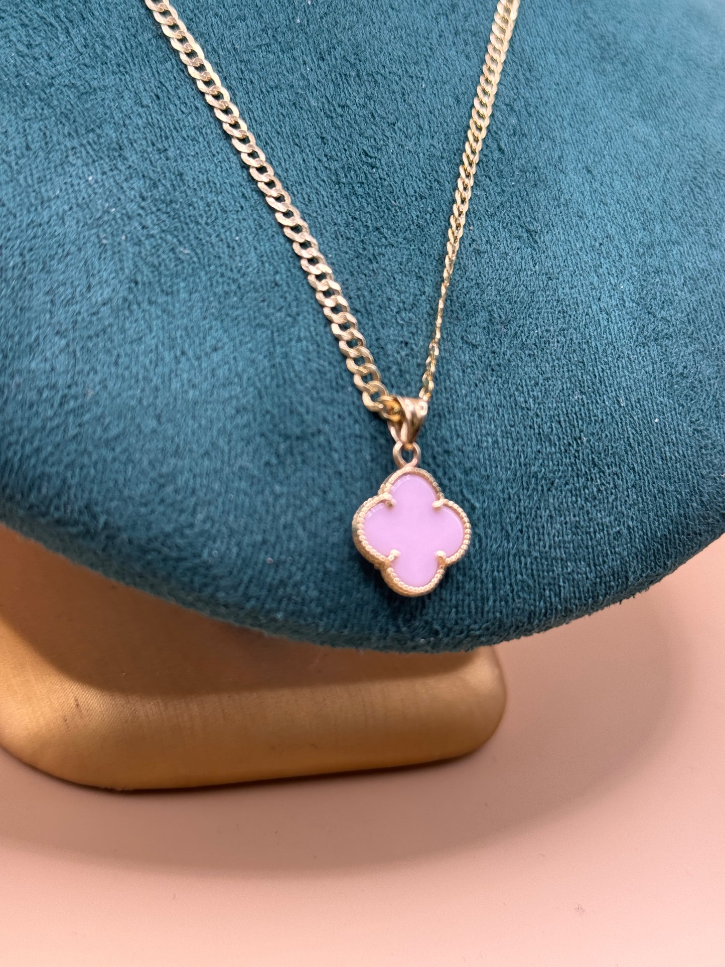 14k gold clover necklace flat Cuban link 18” long