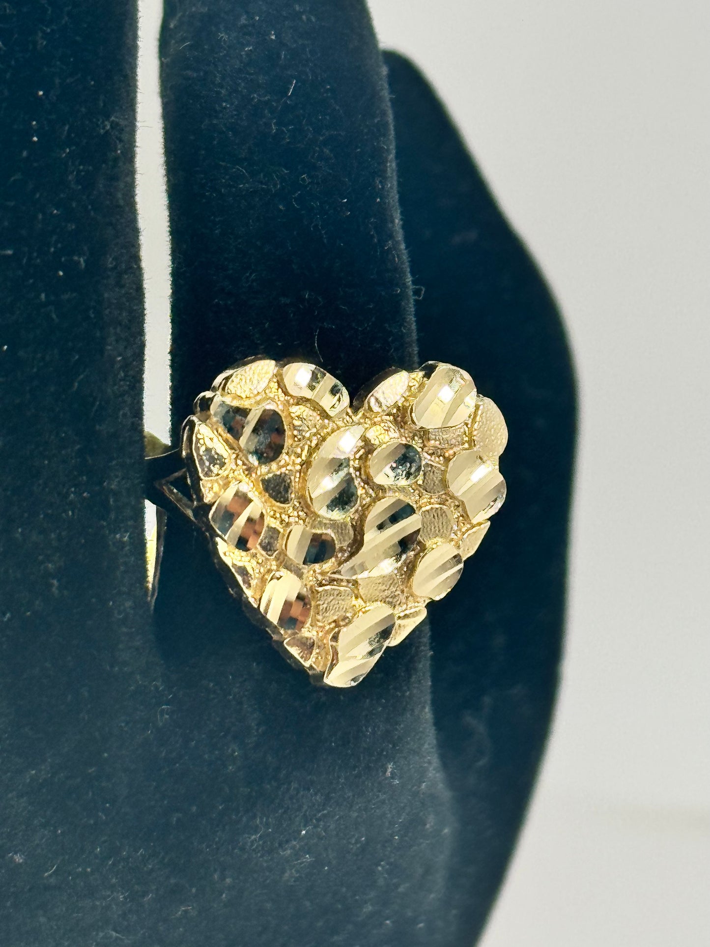 14k solid Gold Heart ring with water drop design
