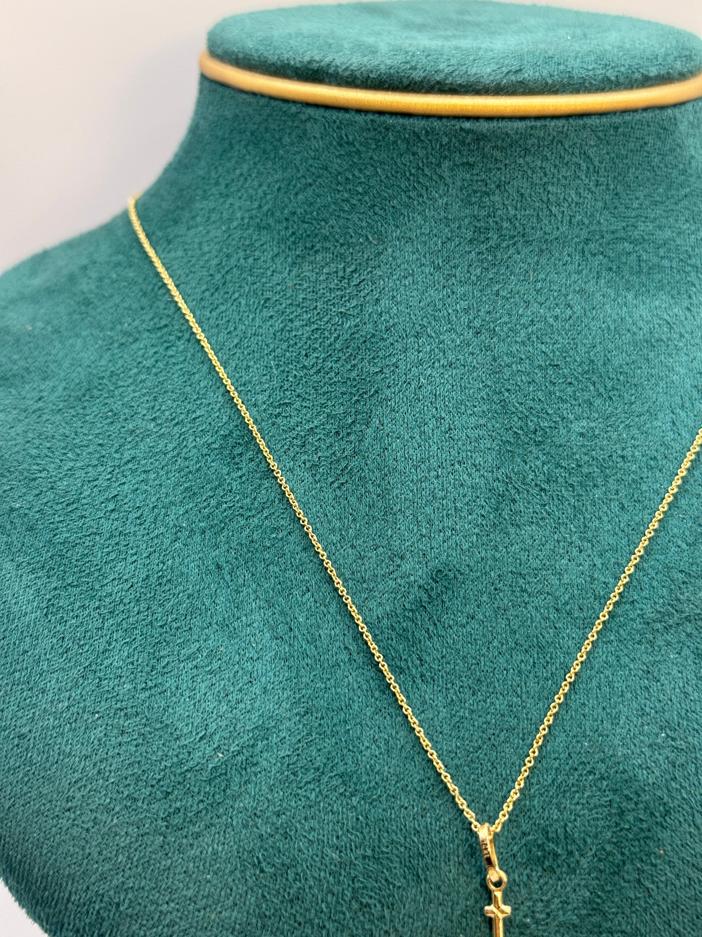 14K Gold 18” Anchor Chain Necklace – Unisex Elegance