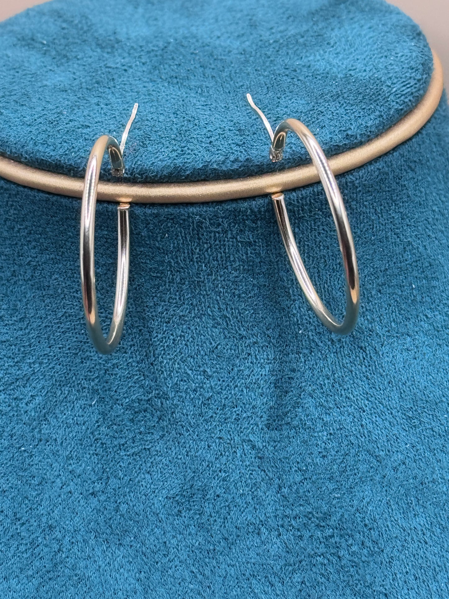 14K Gold Classic Round Hoop Earrings – Timeless Gold Hoops for Women, Everyday Jewelry, Minimalist Style
