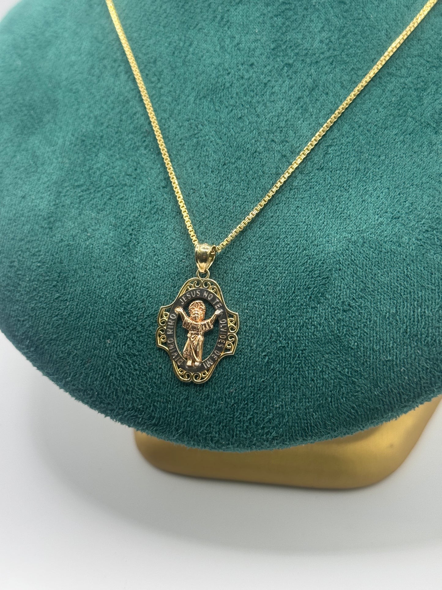 14K Gold Box Chain Necklace with Divine Child Jesus Pendant – 24 Inches | Unisex