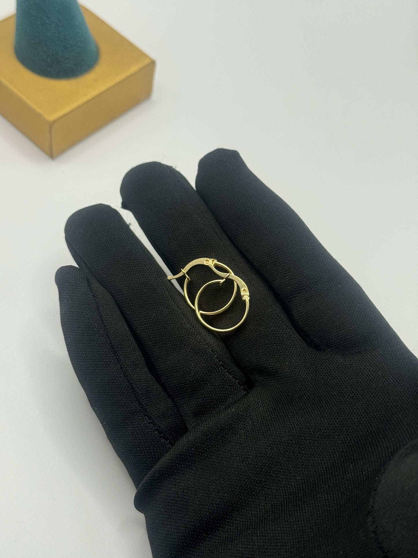 ✨ 14K Gold Hoop Earrings ✨