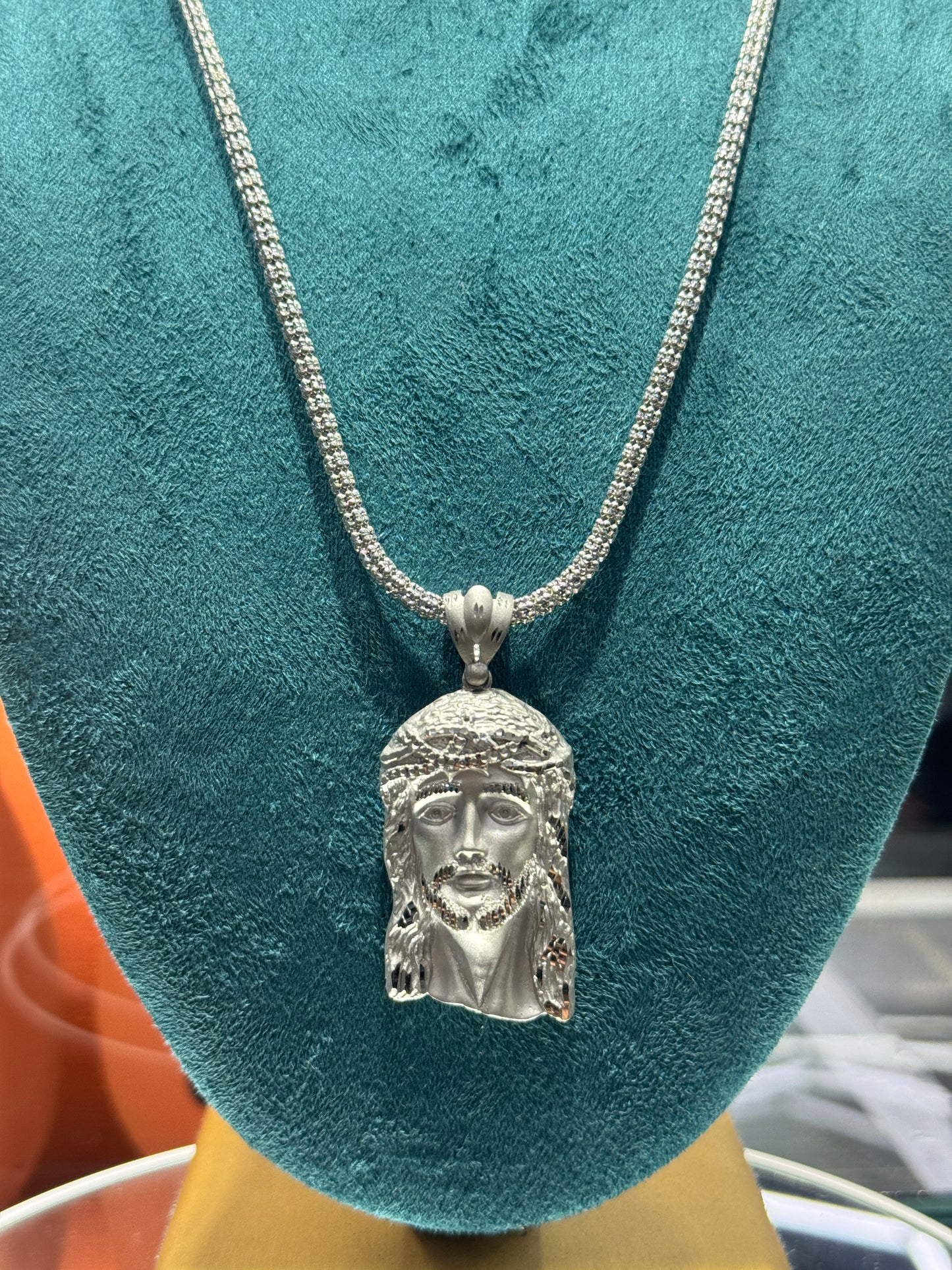 14k white gold ice 3.1mm ice chain 20”inch For men long with Jesus pendant