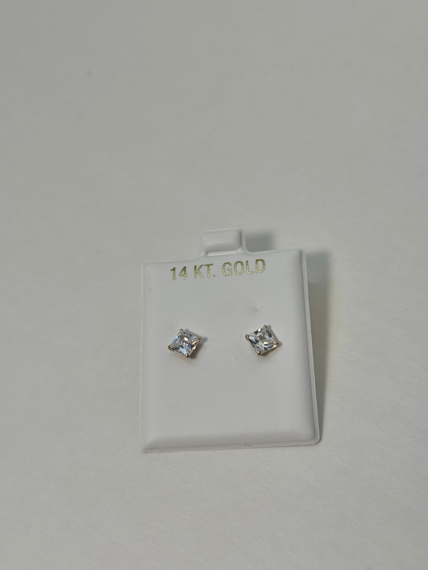 14k gold stud earring for Men