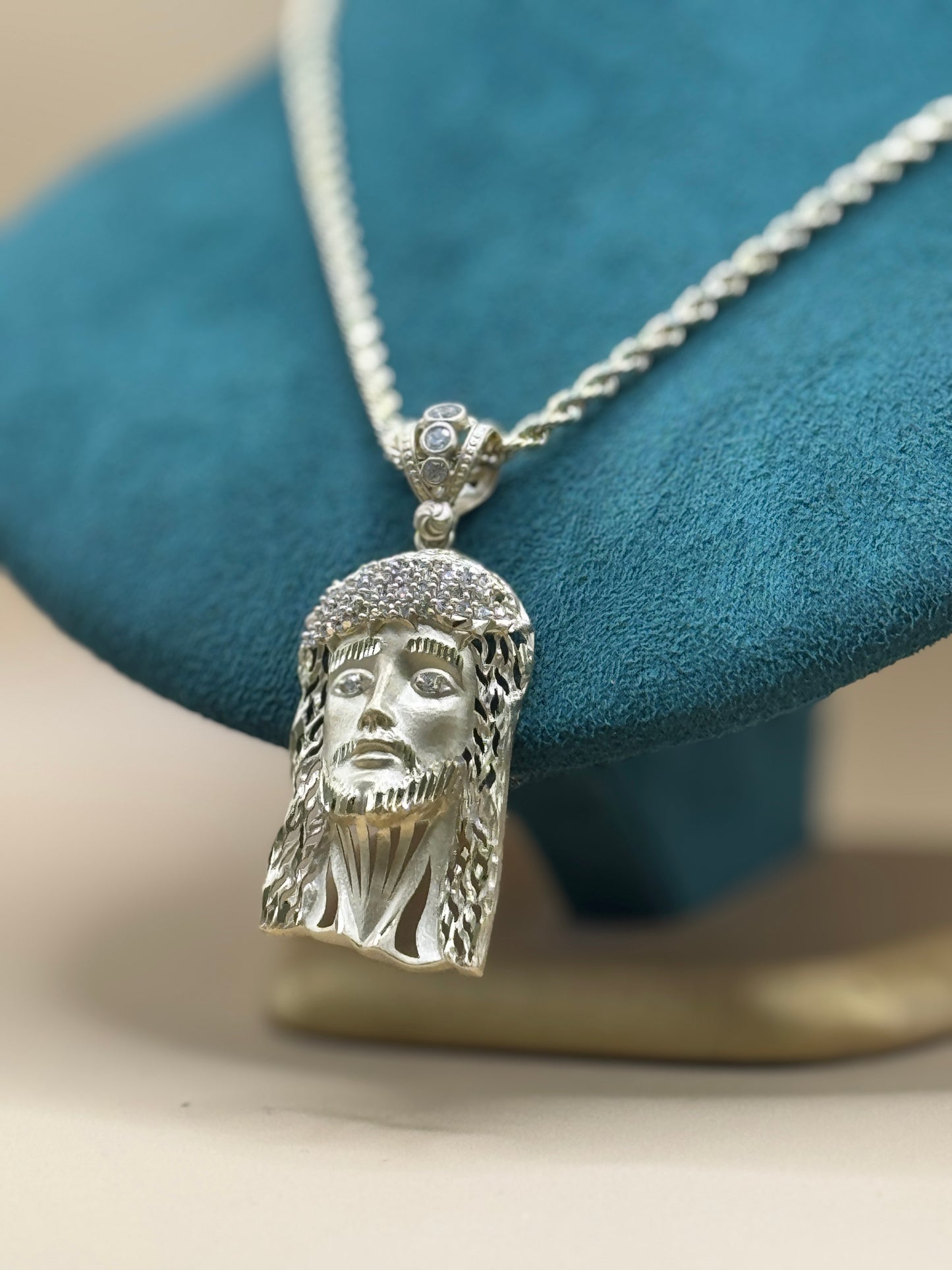 14K Gold Rope Chain 22” with Jesus Face Pendant – Real Gold Necklace 13–16g, Religious Jewelry for Men & Women matte gold