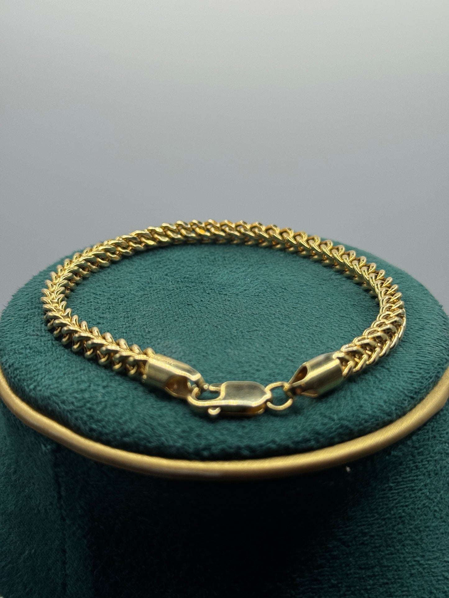 14K Gold Franco Bracelet – Unisex 8” long