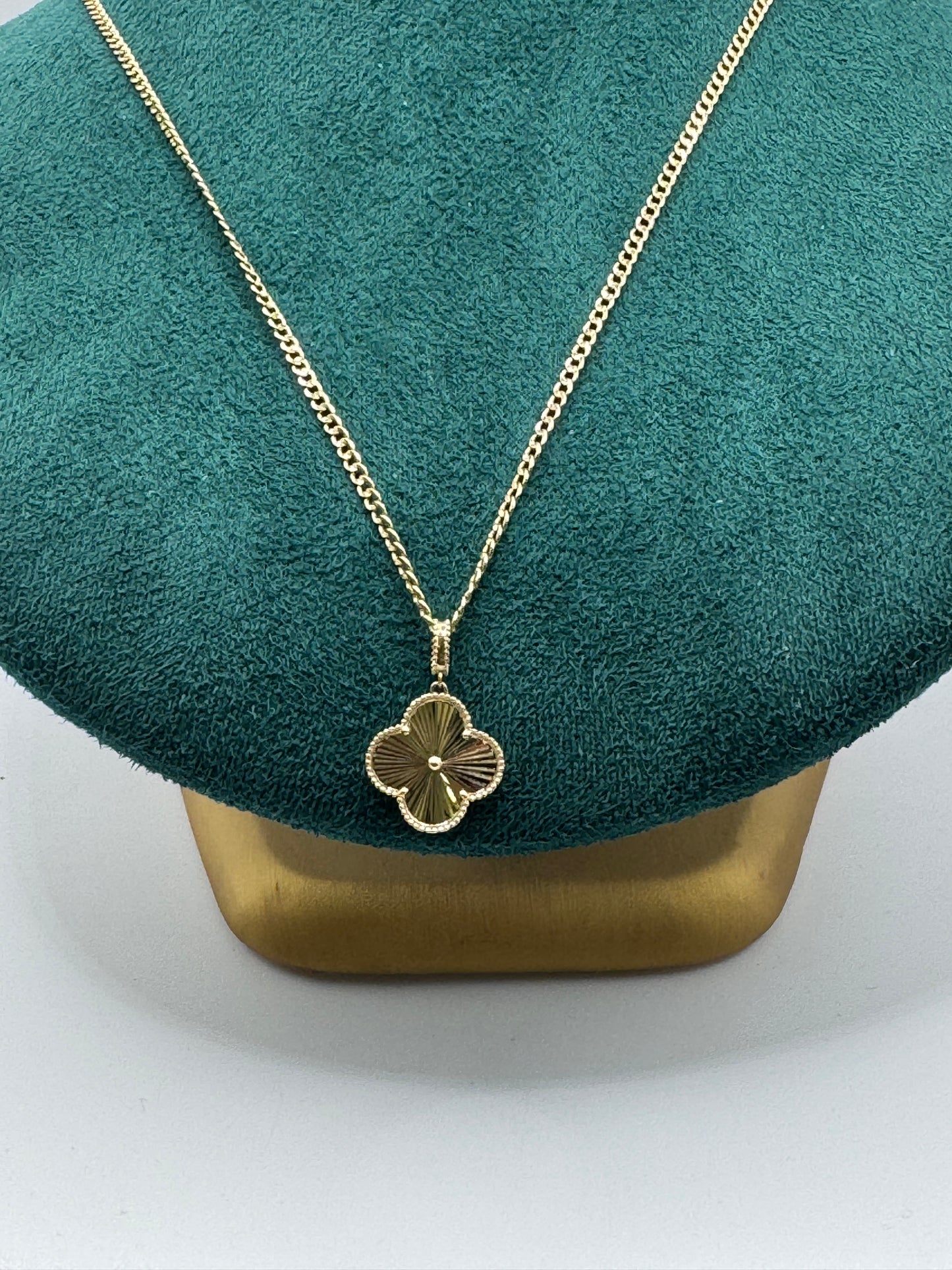 14K Gold Curb Link Necklace for women with Clover CZ Pendant – 20”