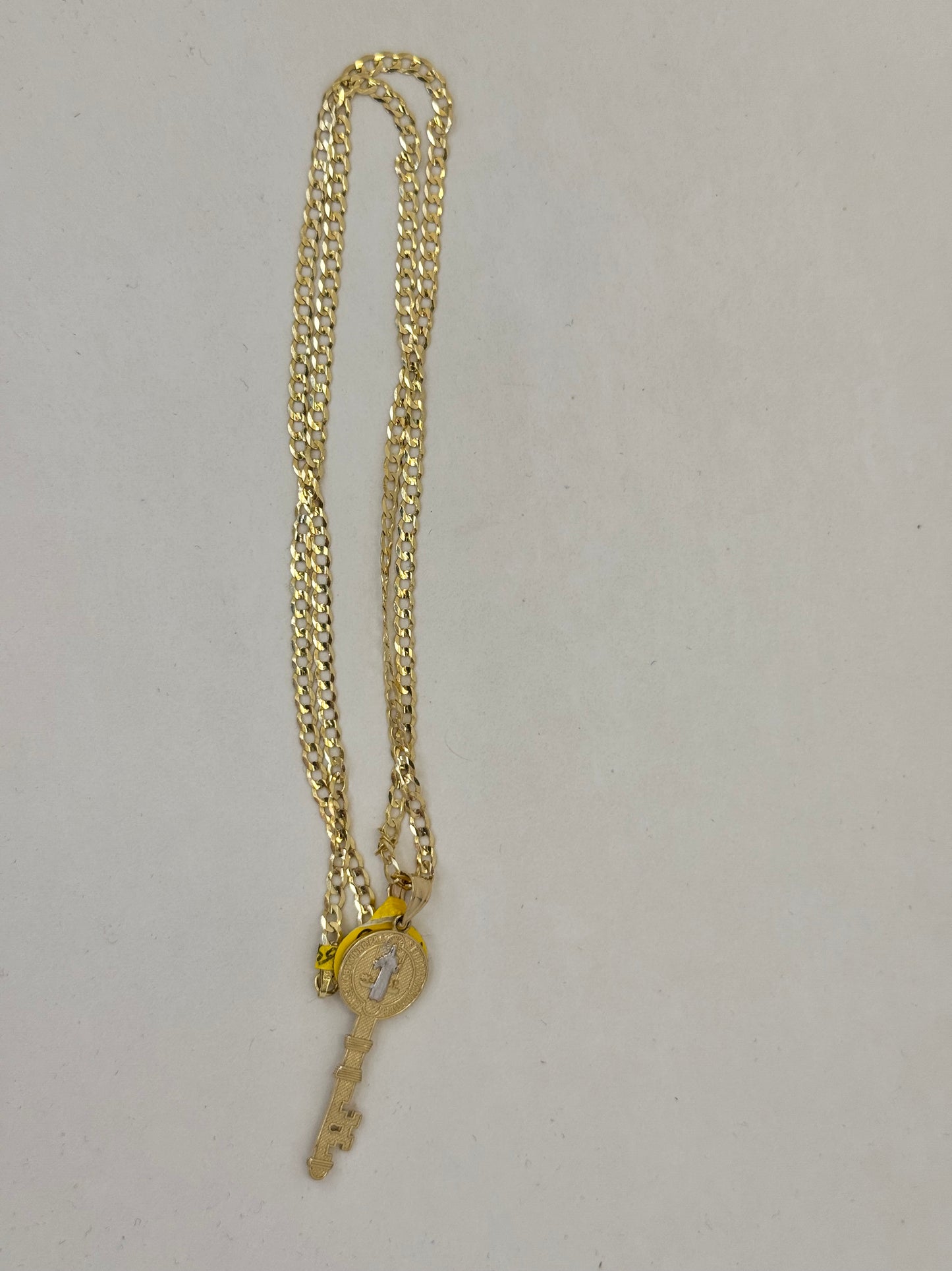 14K Gold Key Pendant & Curb Link Chain – Unlock Your Style