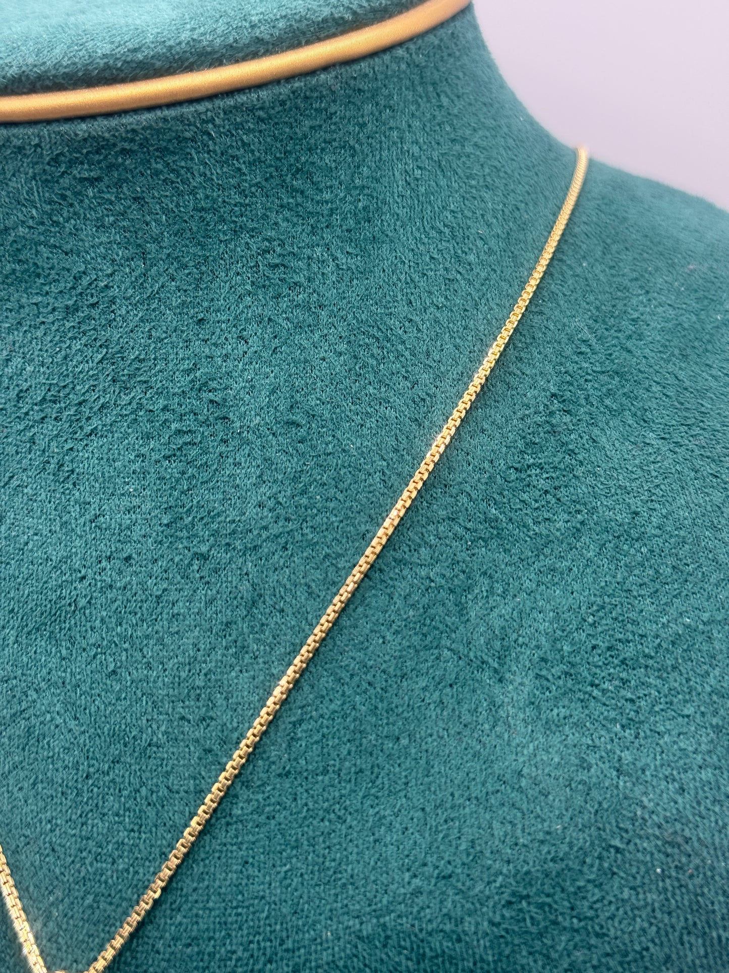 14K Gold Box Chain Necklace with Divine Child Jesus Pendant – 24 Inches | Unisex