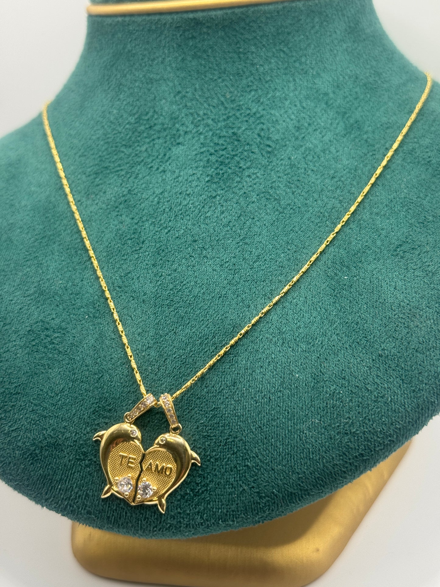 20-Inch Gold Necklace with “Te Amo” Pendant – Love Couple Neck 14k gold unisex