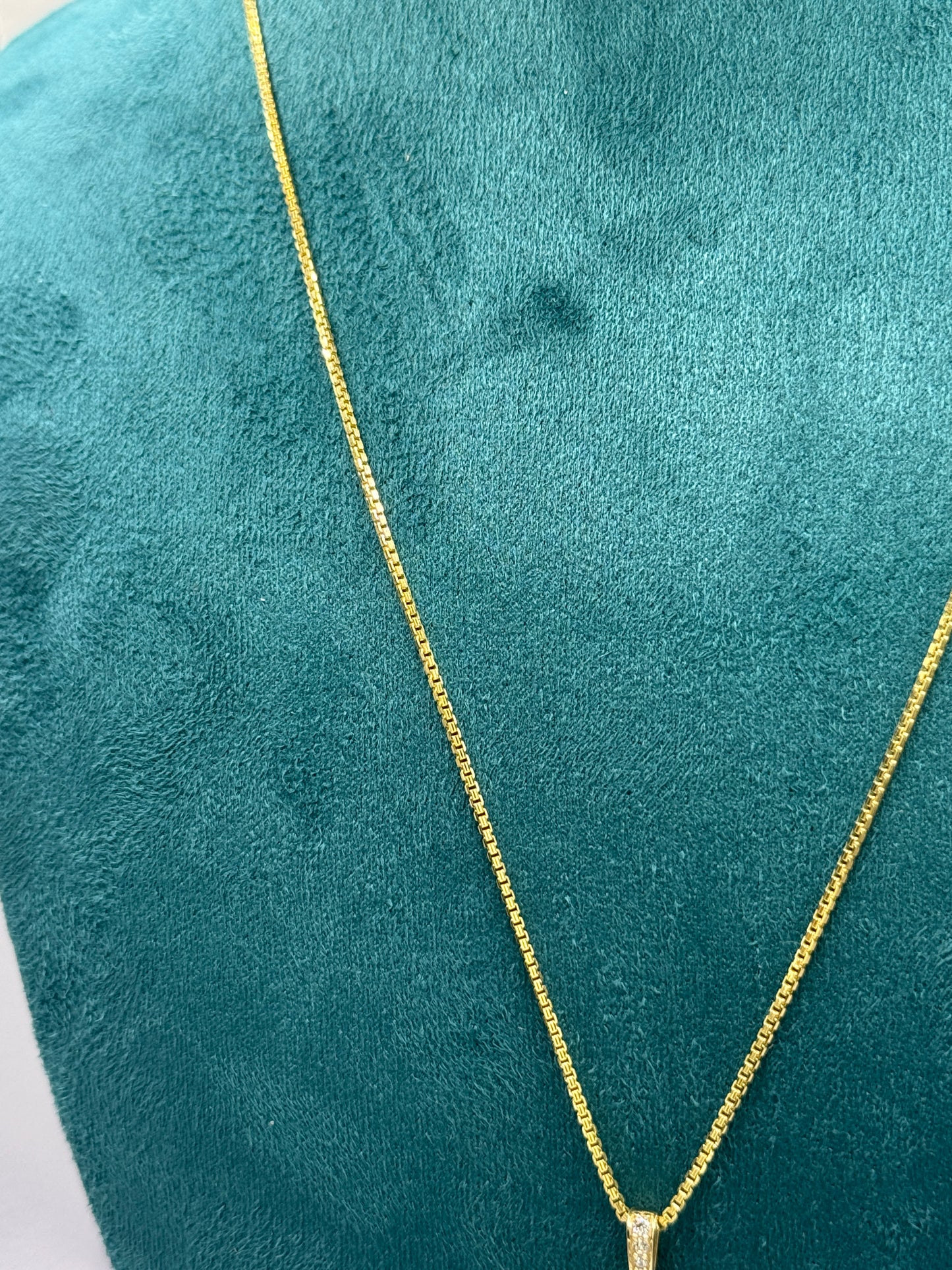 🔥 14K Solid Gold Box Chain with Medusa Pendant