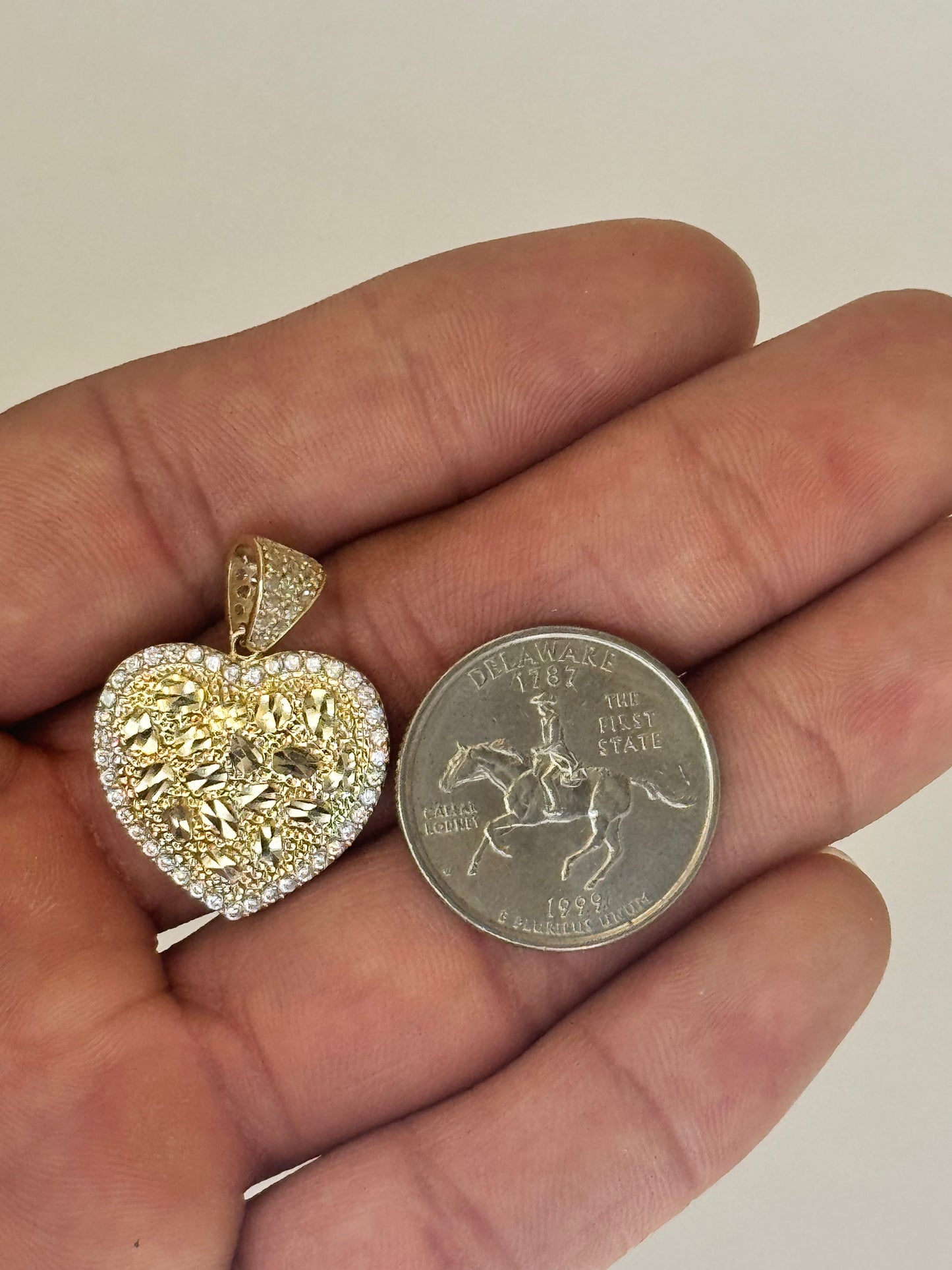 14k Gold Heart pendant with Cubic zirconia