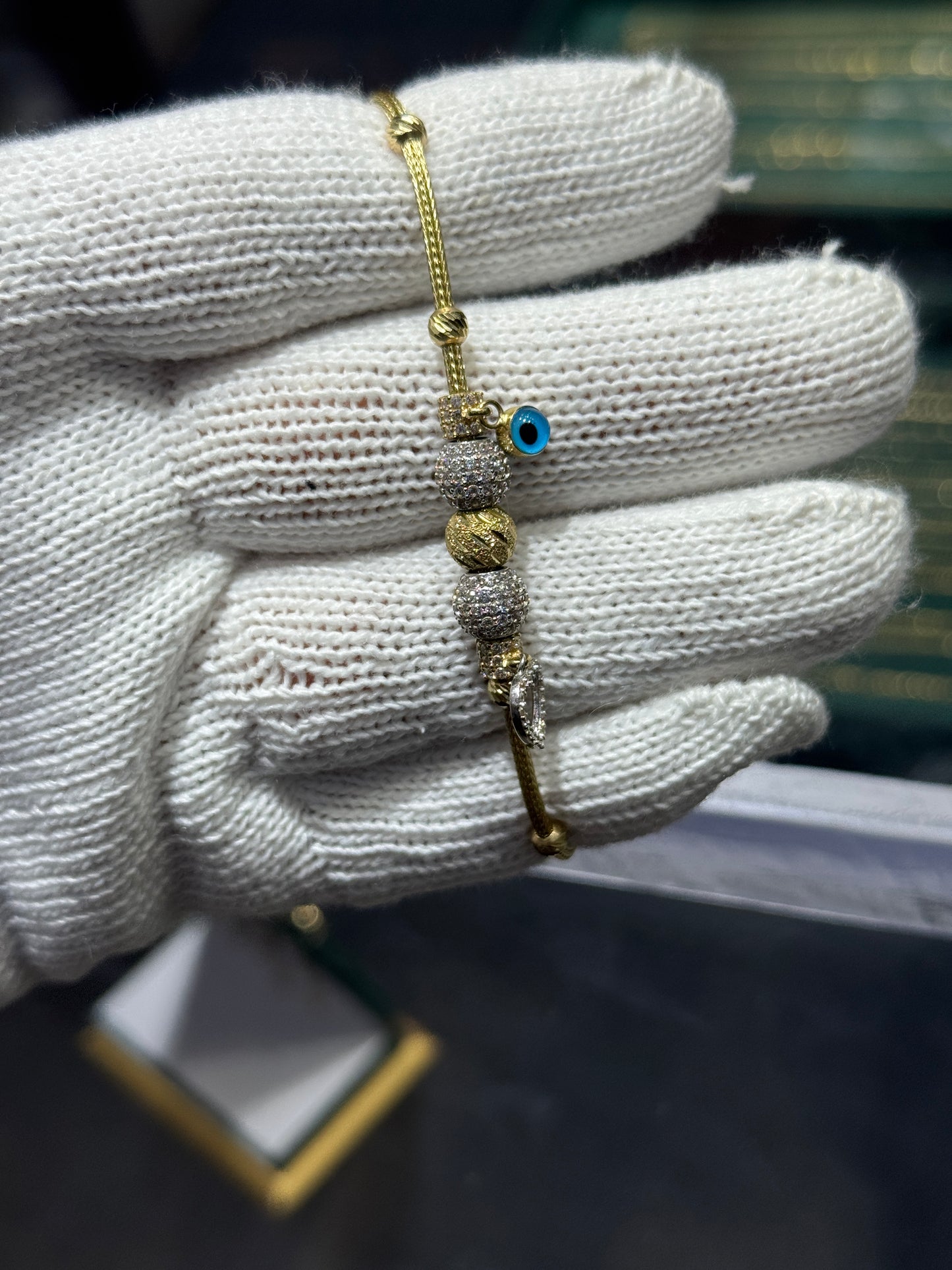 💎 14K Gold Women’s Heart Bracelet 8” inch long – Elegant Charming