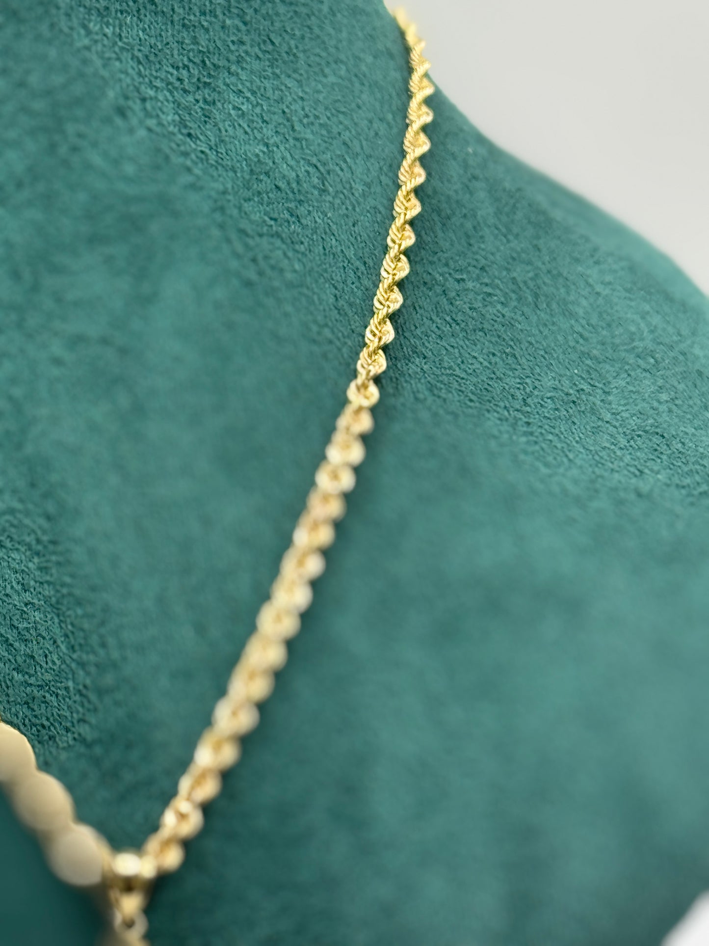 14K Gold Rope Chain – 16” with Divine Child Pendant (3mm Chain)