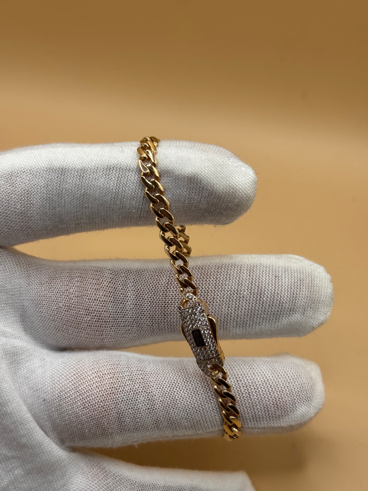 14k gold monachi bracelt 7.5 inch long for women