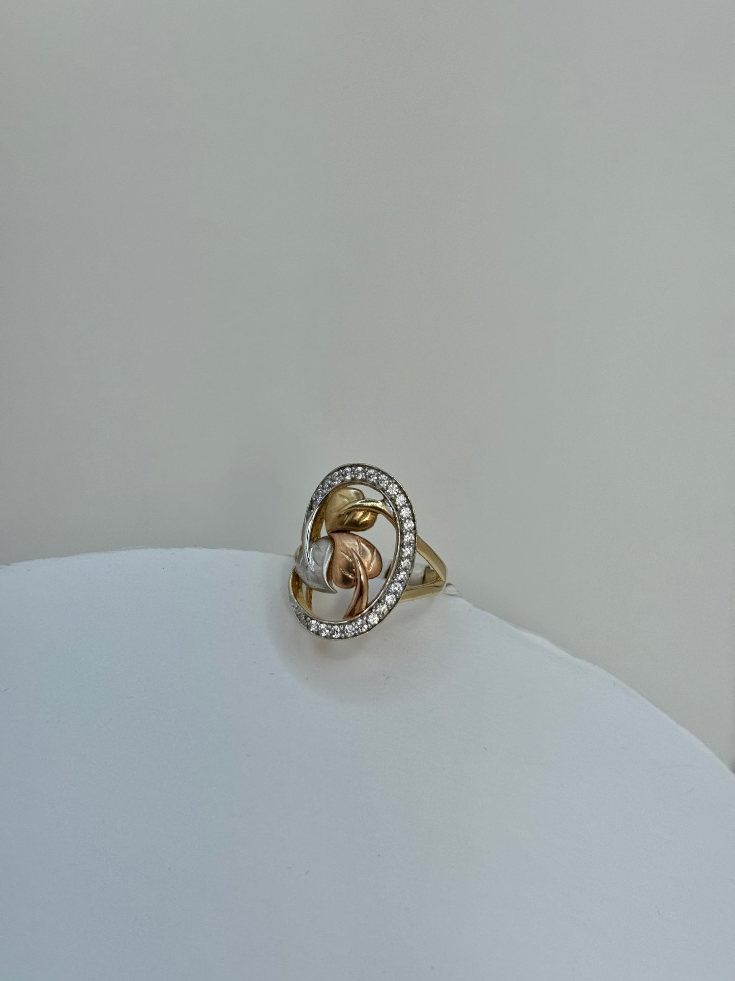 14k gold 3 tone leaf ring for woman with sparkling cubic zirconia