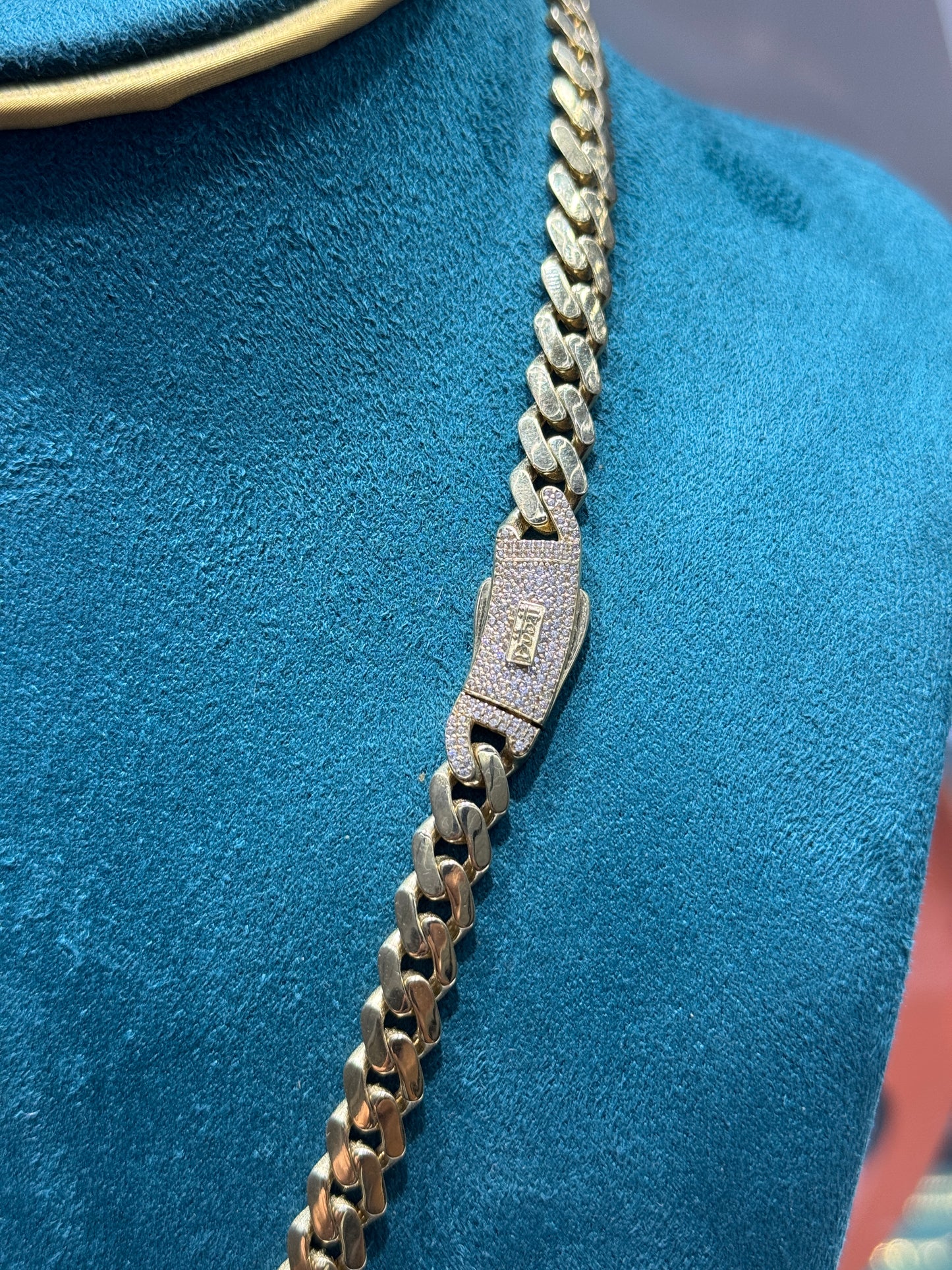 14K Gold 7.7mm Hollow Dubai Chain – 20” (Men’s)