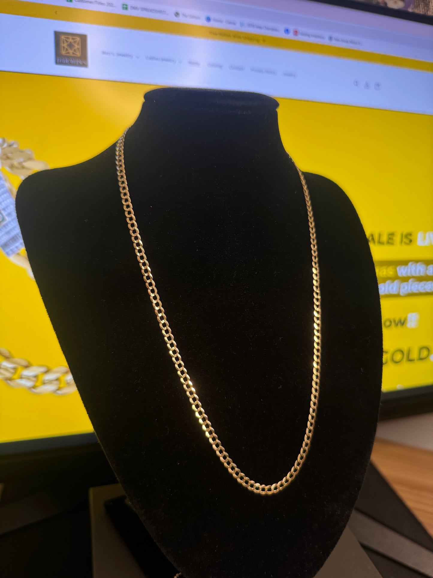 14K Gold Curb Link Necklace – Unisex